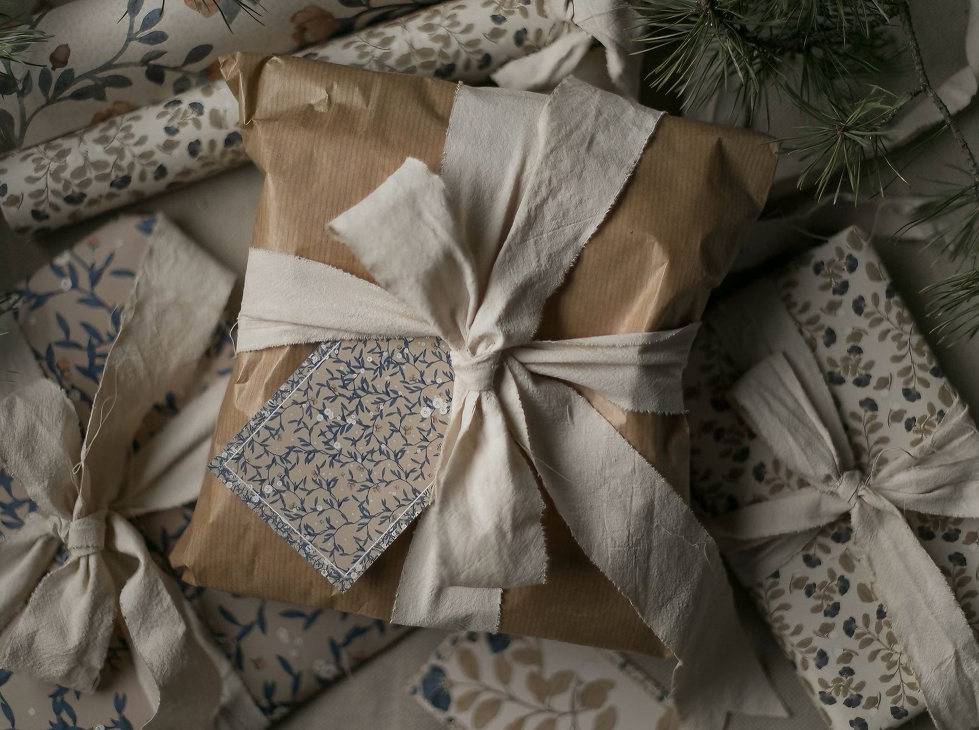 Sustainable gift boxes Dubai eco luxury hamper