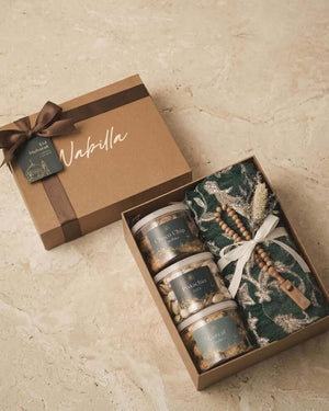 Islamic Gifts Dubai | Luxury Muslim Gift Hampers UAE: Beautifully curated gift box with candles and decorative items.