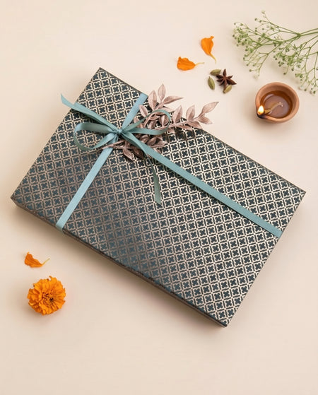 Lotus Light Hamper